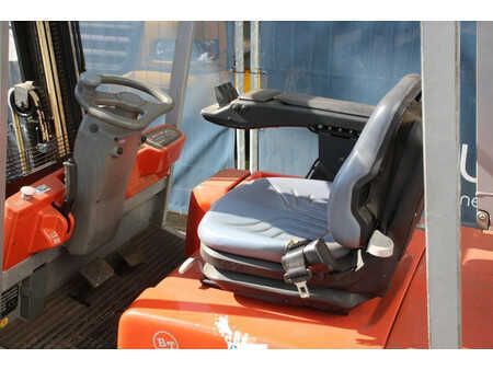 Chariots électriques à 4 roues 2005  BT CBE 18 T (18)