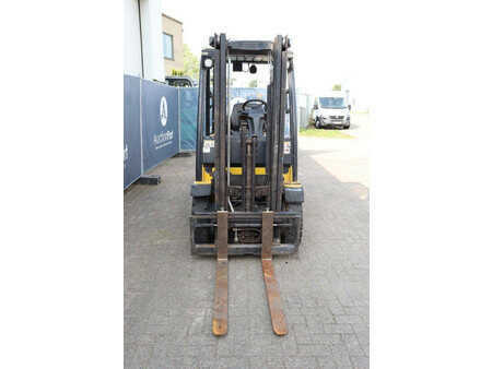 Carrelli elevatori GPL 2011  Yale GLP25VX F2170 (8)