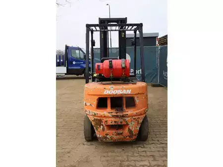 LPG VZV - Doosan G25G-5 (5)