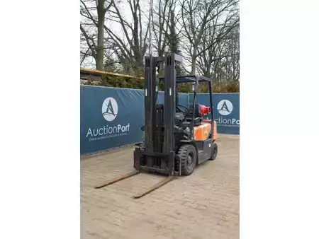 LPG VZV - Doosan G25G-5 (9)