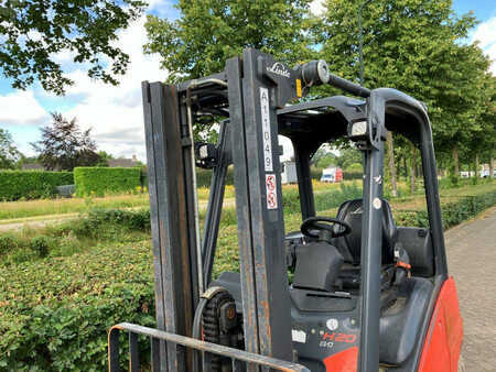 Carretilla elevadora GLP 2017  Linde H20T-01 (9)