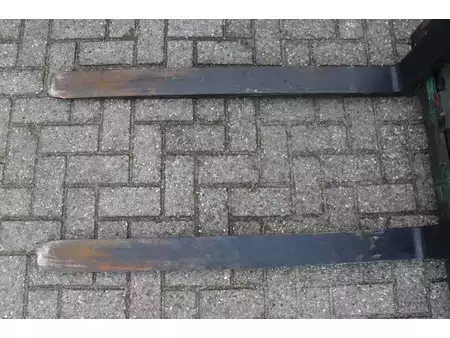 Diesel truck 2012  Linde H25D-01 (11)