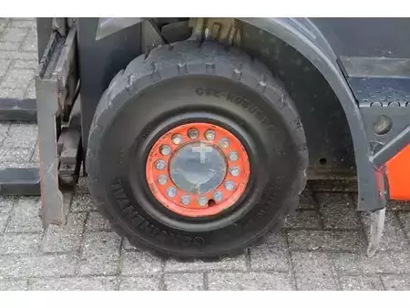 Diesel truck 2012  Linde H25D-01 (17)