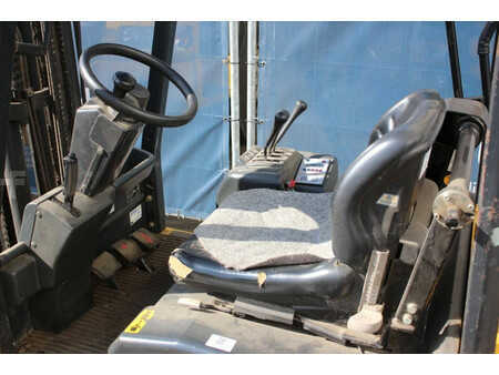 Carrelli elettrici 4 ruote 2005  OM XE 12 3 (19)
