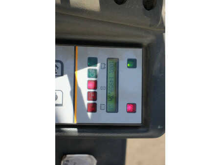 Carrelli elettrici 4 ruote 2005  OM XE 12 3 (23)