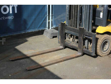 Carrelli elettrici 4 ruote 2005  OM XE 12 3 (9)