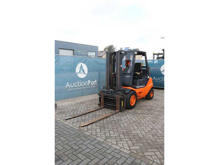 Gas truck 2002  Linde H30T-03 (9)