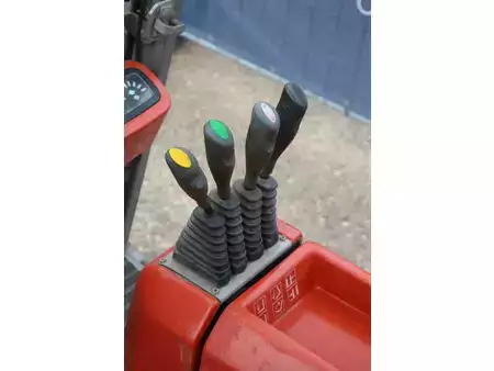 Elektro 4 Rad 2005  BT C3E200 (21)