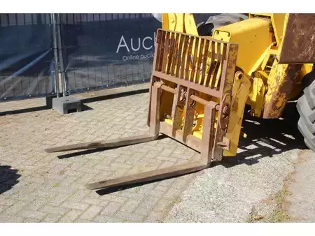 Manipulador fijo - JCB Turbo 530B (10)