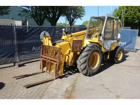 Manipulador fijo - JCB Turbo 530B (9)
