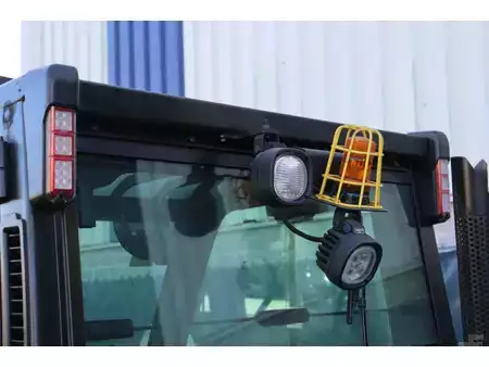 LPG heftrucks 2013  Yale GLP30VX (16)