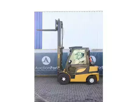 LPG heftrucks 2013  Yale GLP30VX (33)