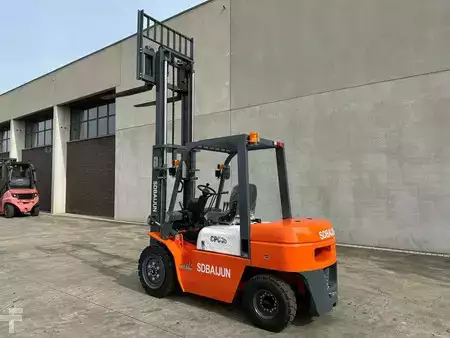 Dieselový VZV 2025  CPC30  (36)