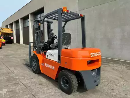 Dieselový VZV 2025  CPC30  (7)