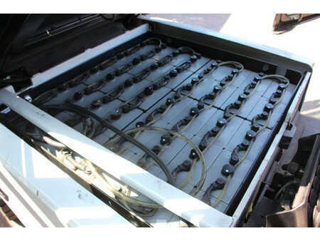 Eléctrico - 4 rodas 2016  Unicarriers HX50 (16)
