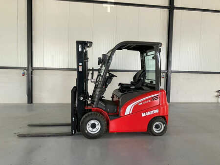 Chariots électriques à 4 roues 2022  Manitou ME 425C 8 V (2)