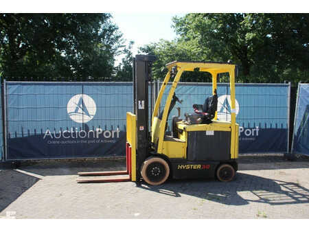 Eléctrico - 4 rodas 2018  Hyster E3.0XN MWB (1)