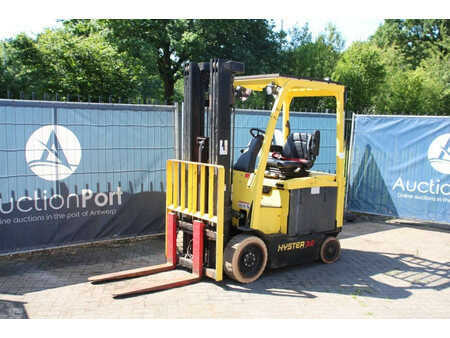 Eléctrico - 4 rodas 2018  Hyster E3.0XN MWB (8)