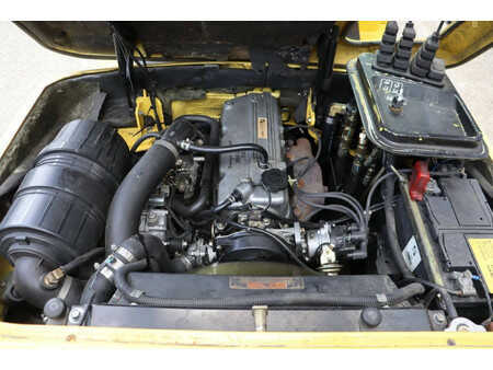 LPG Forklifts 2002  Hyster H2.50XM (23)
