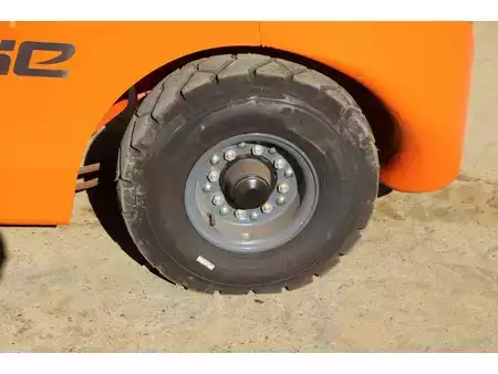 Carrelli elevatori diesel 2026  Huahe HH35Z (14)