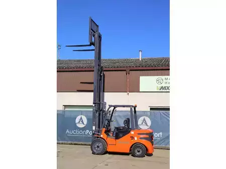 Carrelli elevatori diesel 2026  Huahe HH35Z (37)