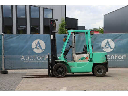 Diesel Forklifts 1995  Mitsubishi FD30MC-T (1)