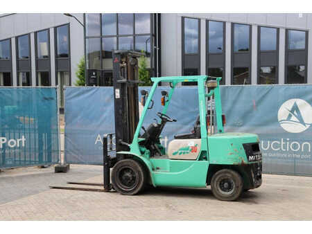 Diesel Forklifts 1995  Mitsubishi FD30MC-T (3)