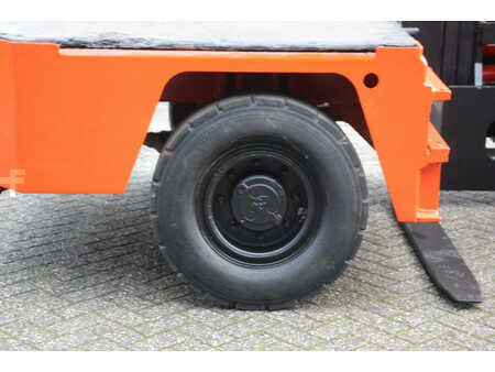 Boční vysokozdvižný vozík 1996  Fantuzzi SF45 (9)