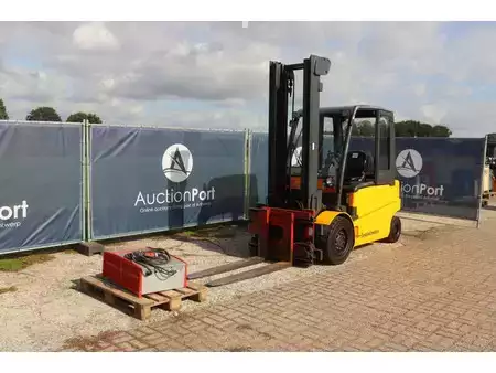 Carrelli elettrici 4 ruote 2005  Jungheinrich EFG 540 (9)