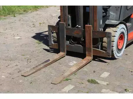 4-wiel elektrische heftrucks 2017  Linde E25L-01 (10)