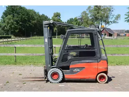 4-wiel elektrische heftrucks 2017  Linde E25L-01 (2)