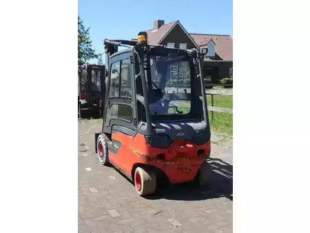 4-wiel elektrische heftrucks 2017  Linde E25L-01 (4)
