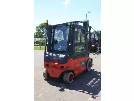 4-wiel elektrische heftrucks 2017  Linde E25L-01 (6)