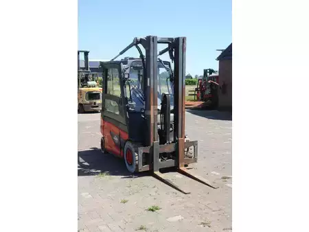 4-wiel elektrische heftrucks 2017  Linde E25L-01 (7)