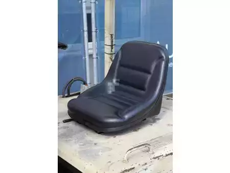 El truck - 4 hjulet - Nissan Datsun 15 NA0YL15U (21)