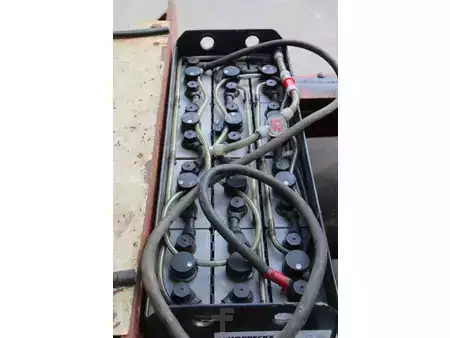 El truck - 4 hjulet - Nissan Datsun 15 NA0YL15U (32)