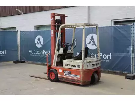 El truck - 4 hjulet - Nissan Datsun 15 NA0YL15U (4)