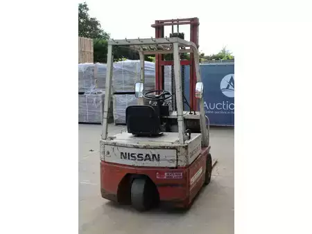 El truck - 4 hjulet - Nissan Datsun 15 NA0YL15U (6)