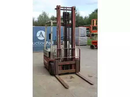 El truck - 4 hjulet - Nissan Datsun 15 NA0YL15U (7)