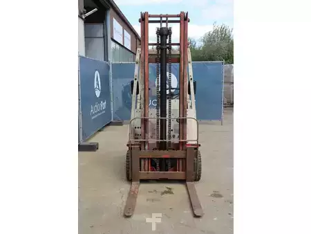 El truck - 4 hjulet - Nissan Datsun 15 NA0YL15U (8)