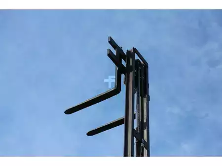 Sideloader 2018  Combilift C3000GTS (24)