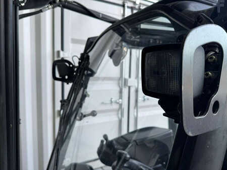 Elektryczne 4-kołowe 2014  Linde E16C-02 (20)