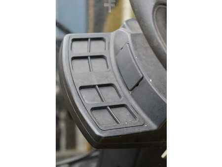 Gas truck 2009  Hyster H2.5FT (29)