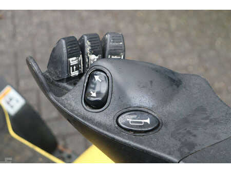 Gas truck 2009  Hyster H2.5FT (35)