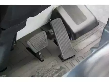 Elektrisk- 4 hjul 2015  Unicarriers JAG1N1L16Q (23)