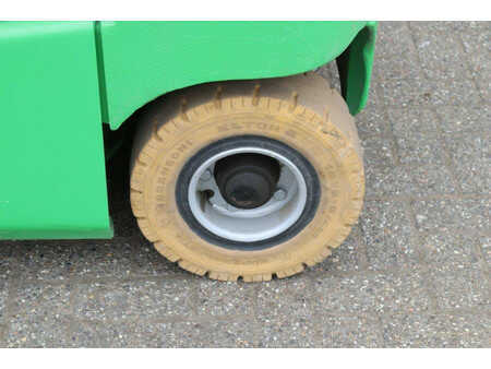 Elektro 4 Rad 2017  Cesab B420 (13)