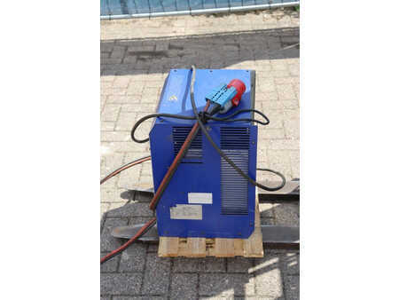 Elektro čtyřkolový VZV 2005  BT CBE 15T (14)