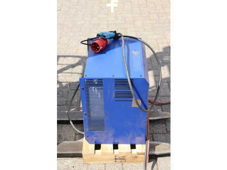 Elektro čtyřkolový VZV 2005  BT CBE 15T (15)