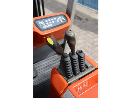 Elektro čtyřkolový VZV 2005  BT CBE 15T (29)
