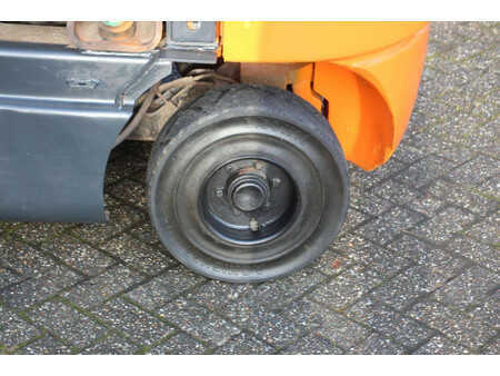 Carrelli elevatori diesel 2011  Doosan D23S-3 (13)